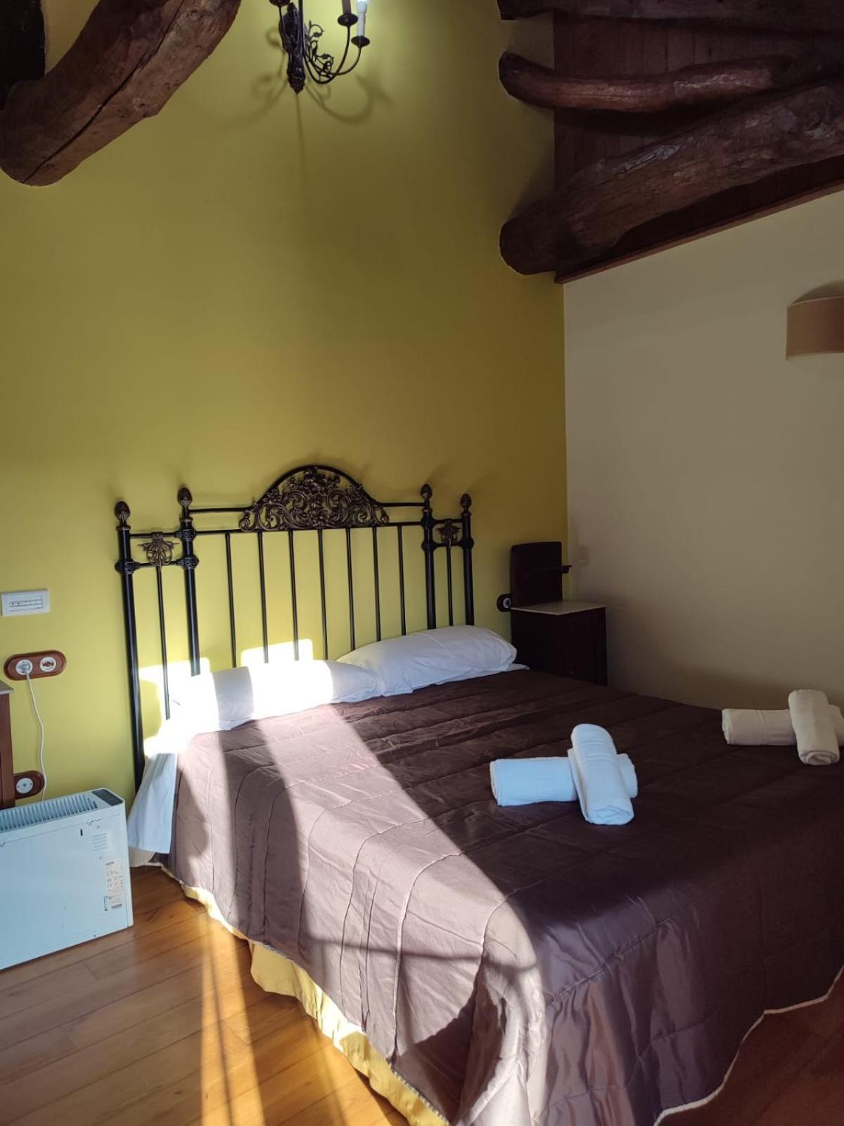 Vila Peregrina-Taxi Gratis Arzúa Exteriör bild